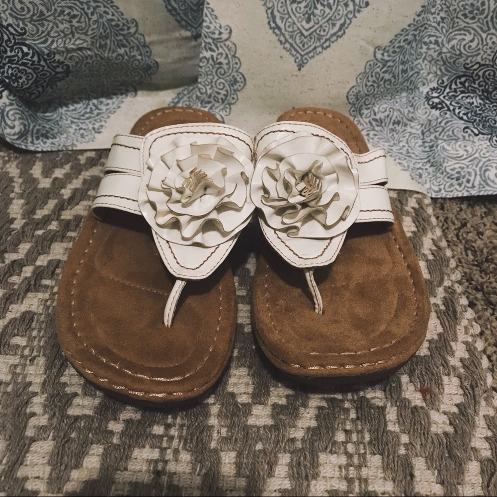 Genuine Cliffs sandals